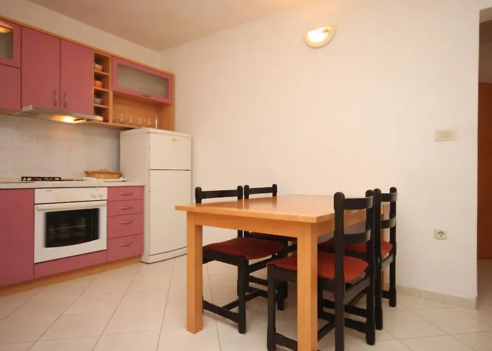 With A Parking Space - 6885 דירה