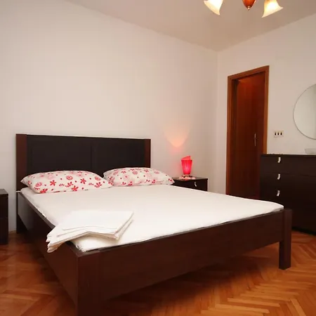 Appartement With A Parking Space - 6885 Makarska