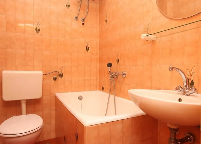 With A Parking Space - 6885 *