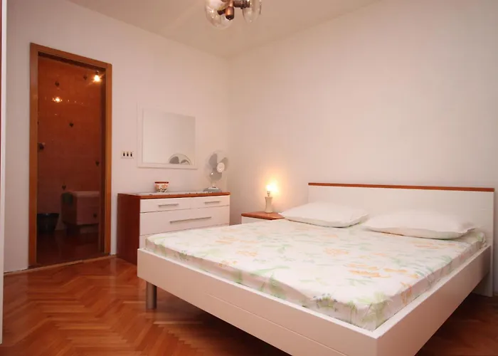 Apartament With A Parking Space - 6885 *